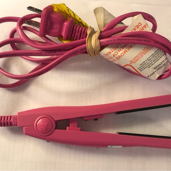 Mini Hot Pink Flat iron Hair Straightener Travel Size - Picture 4 of 4